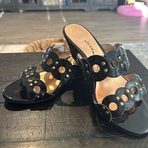 Gorgeous, black patent, leather cloud, walkers size 7 wide